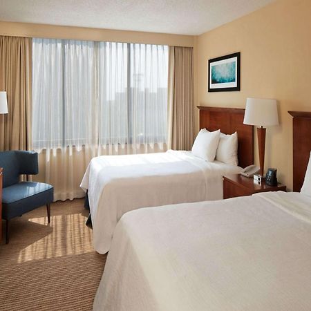 Embassy Suites Winston-Salem Exteriör bild