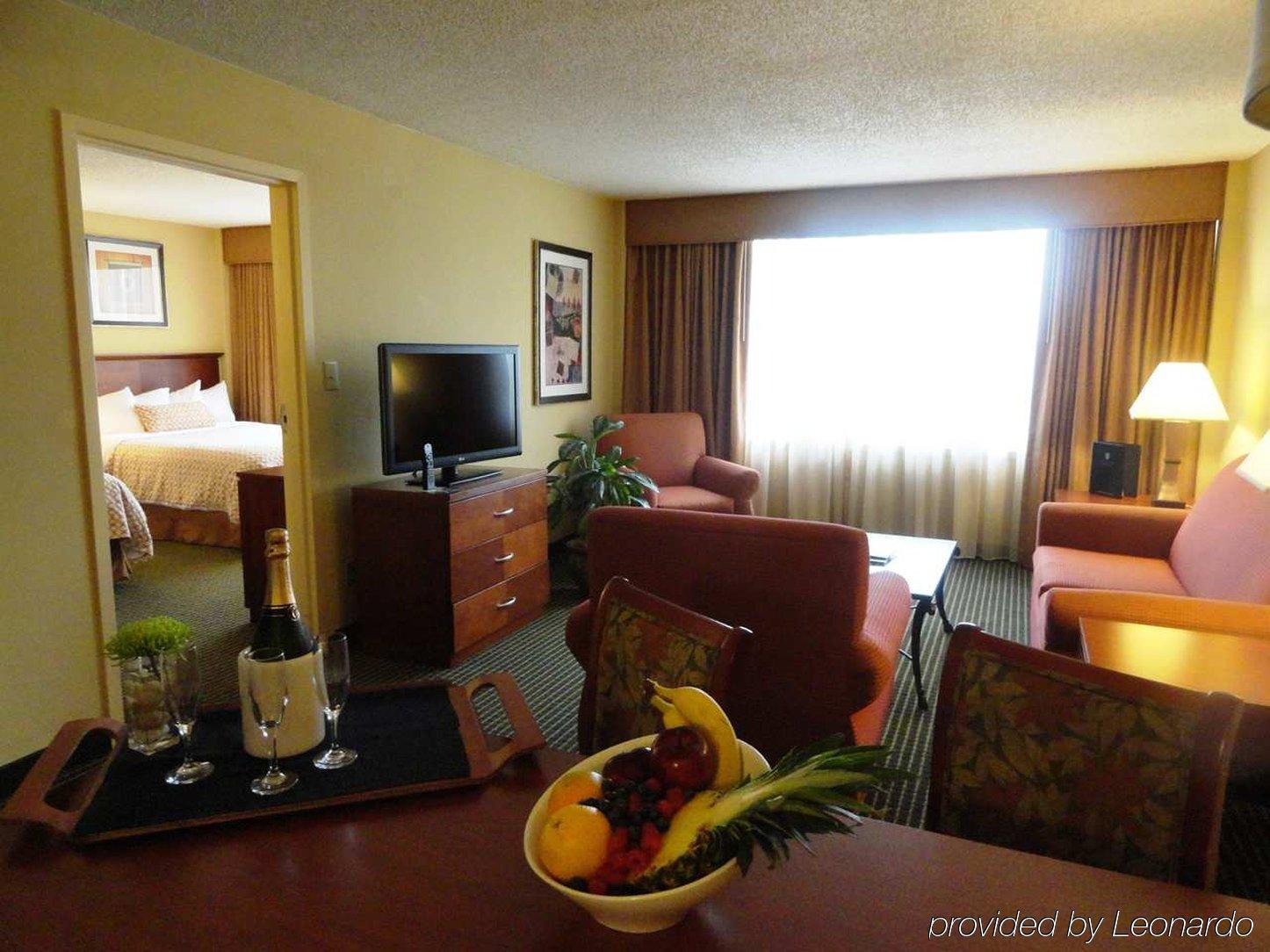 Embassy Suites Winston-Salem Rum bild